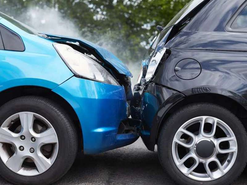 Automobilski branici se nalaze na prednjem i stražnjem dijelu automobila