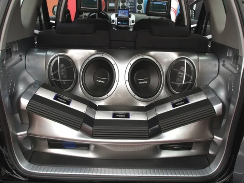 Autoakustika za auto