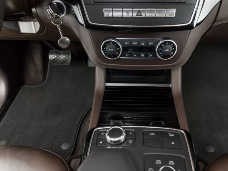 tekstilni tepisi za auto u različitim bojama, teksturama i debljinama